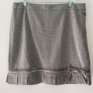Banana Republic Size 16 Wool Skirt Gray w/ Velvet Trim – Holiday Party Ready